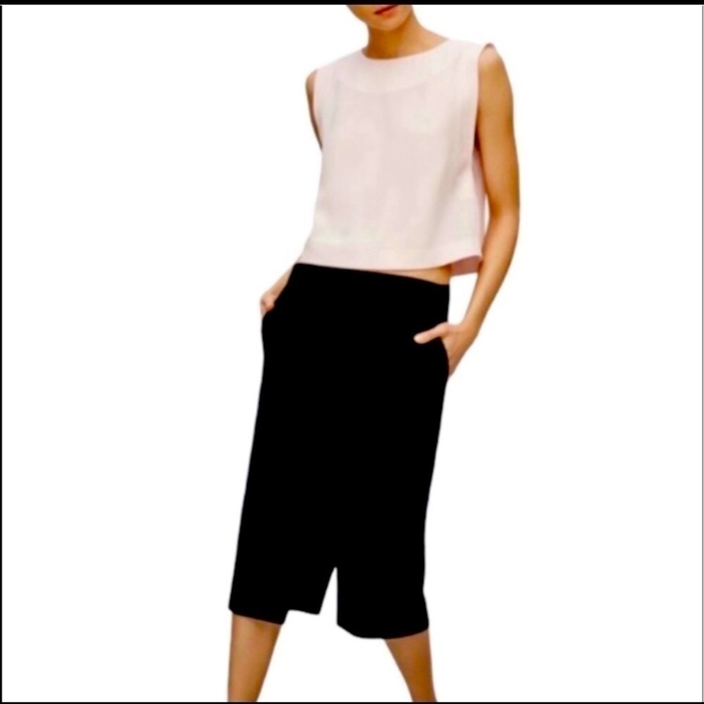 Navy blue Babaton skirt.